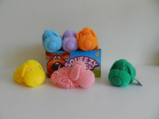 Obrázek z Pes střapatý mačkací 20cm 6dr (6) 